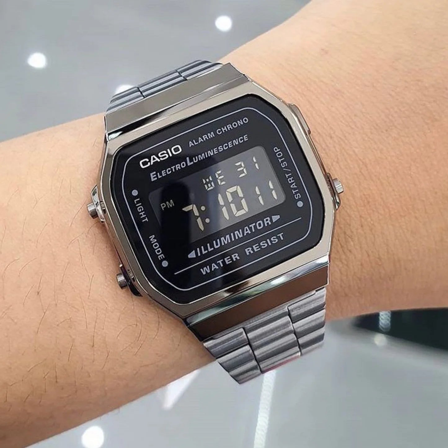 Reloj Casio A-168WGG-1B Unisex - Digital