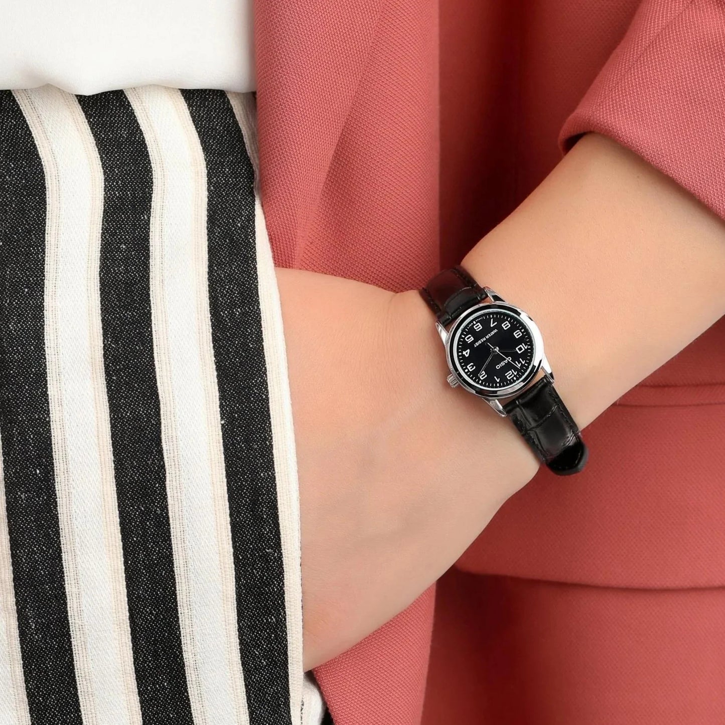Reloj Casio LTP-V001L-1B Mujer - Análogo