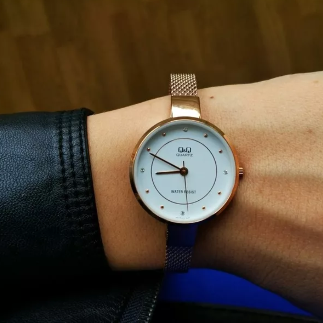 Reloj Q&Q QA17J011Y Mujer - Análogo