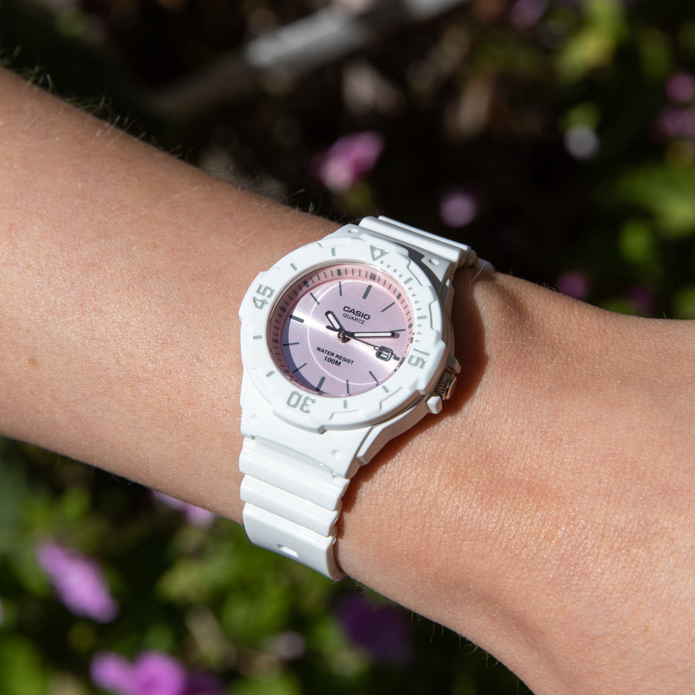 Reloj Casio LRW-200H-4E3V Mujer - Análogo