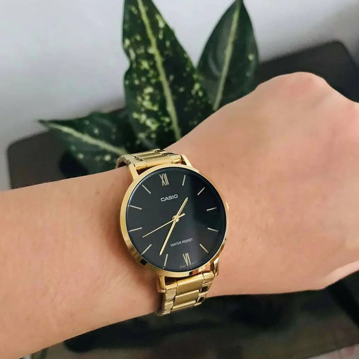 Reloj Casio LTP-VT01G-1B Mujer - Análogo