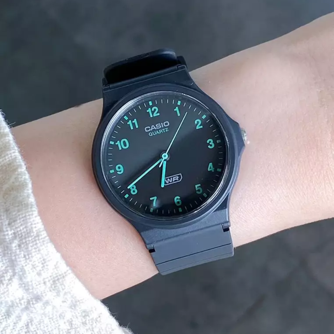 Reloj Casio MQ-24B-8B Unisex - Análogo