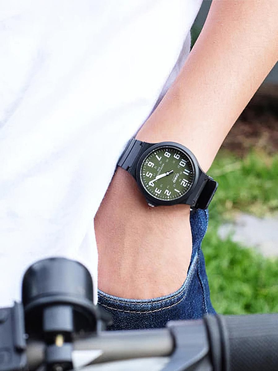 Reloj Casio MW-240-3BV Hombre - Análogo