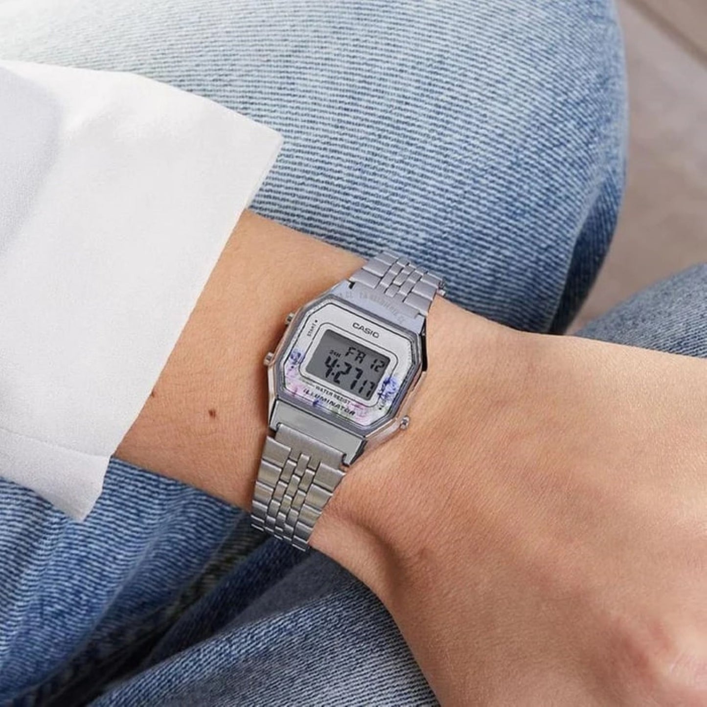 Reloj Casio Vintage LA-680WA-4C - Digital