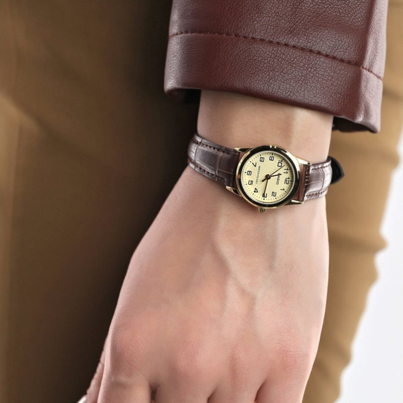 Reloj Casio LTP-V001GL-9B Mujer - Análogo