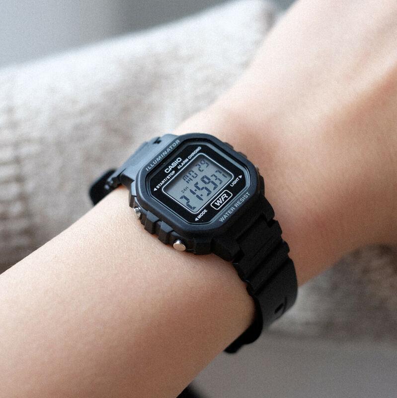 Reloj Casio LA-20WH-1A Mujer - Digital