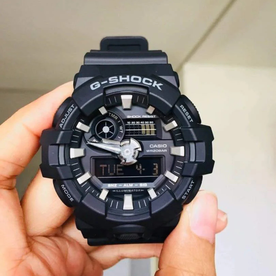 Reloj G-Shock GA-700-1BDR - Análogo Digital