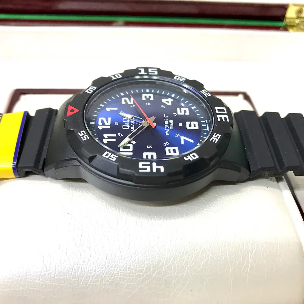 Reloj Q&Q VR18J005Y Hombre - Análogo