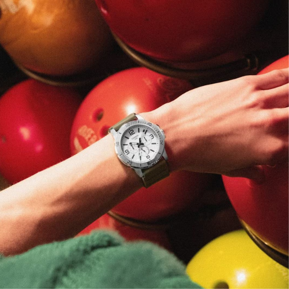 Reloj Casio MTP-VD300-3B Hombre - Análogo