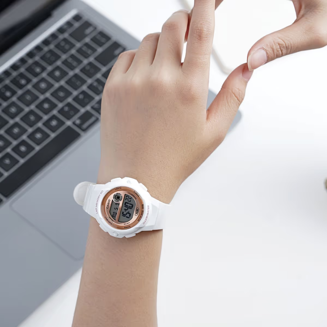 Reloj Casio LWS-1200H-7A2V  Mujer - Análogo