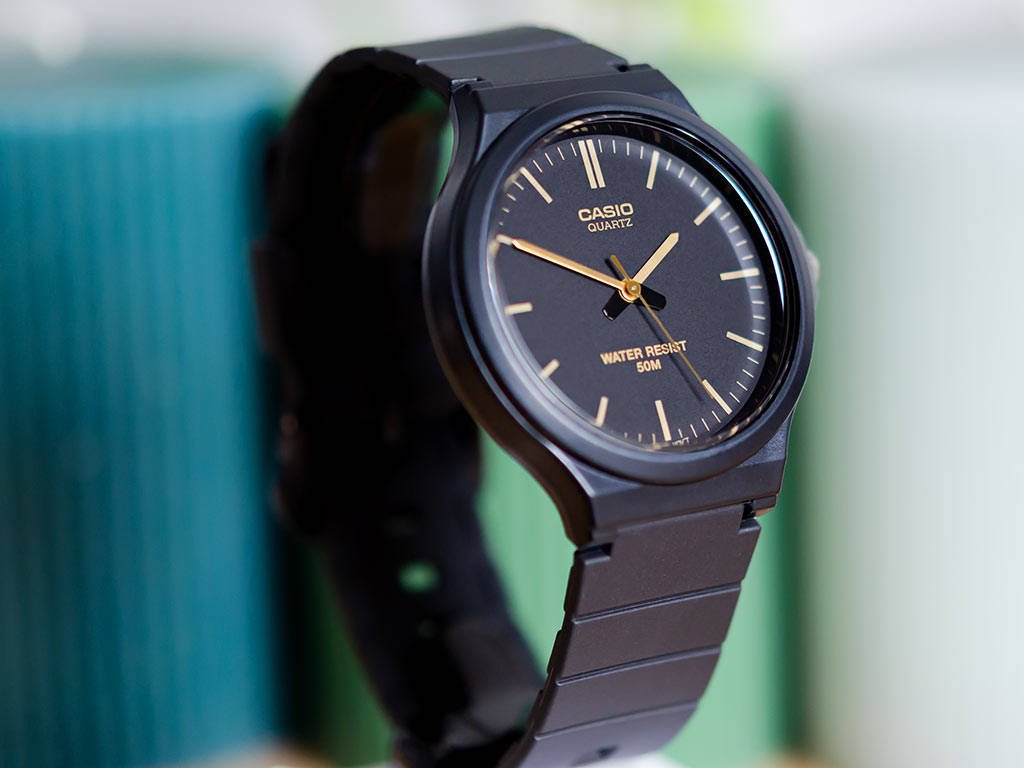 Reloj Casio MW-240-1E2V Hombre - Análogo