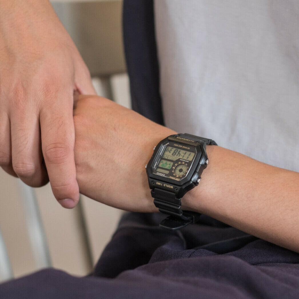 Reloj Casio AE-1200WH-1BV Hombre Digital – Relojeando