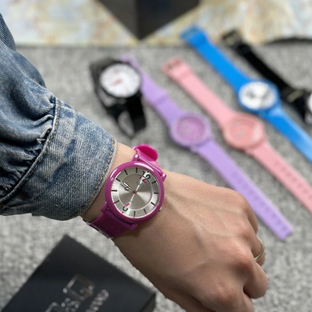 Reloj Q&Q V36A-001VY Mujer - Análogo