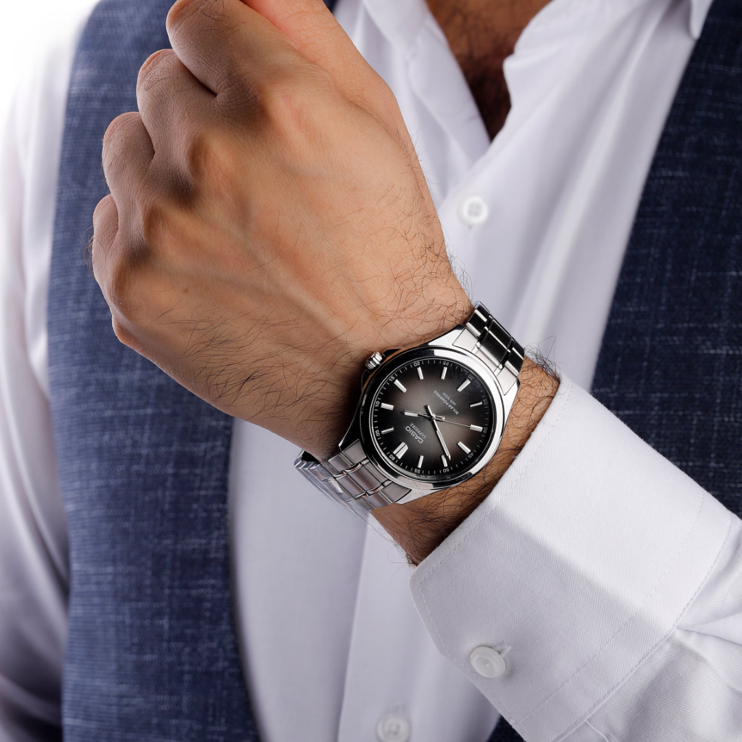 Reloj Casio Tough Solar MTS-RS100D-1A Cristal Zafiro Hombre - Análogo