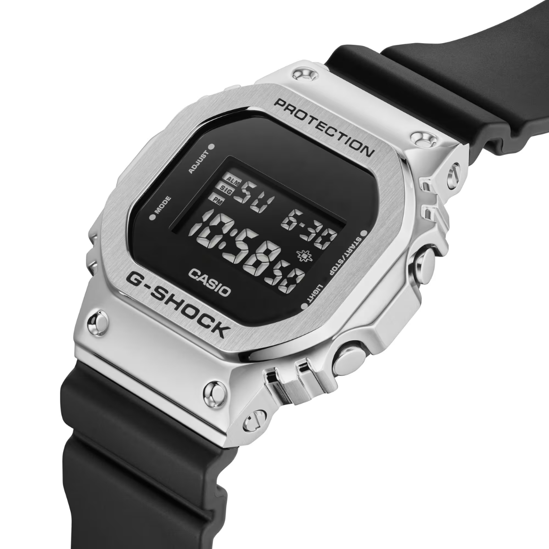 Reloj G-Shock GM-5600U-1 Unisex - Digital