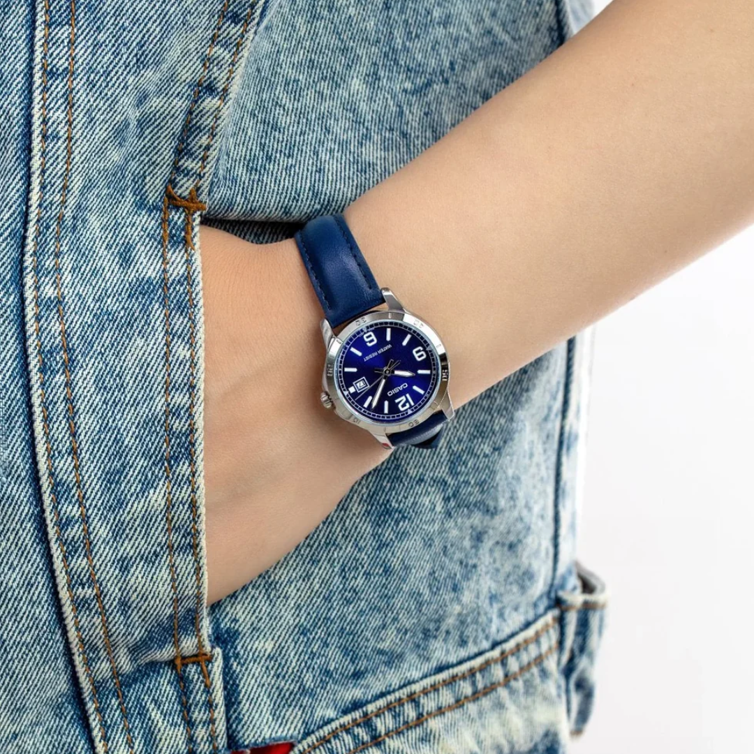 Reloj Casio LTP-V004L-2B Mujer - Análogo