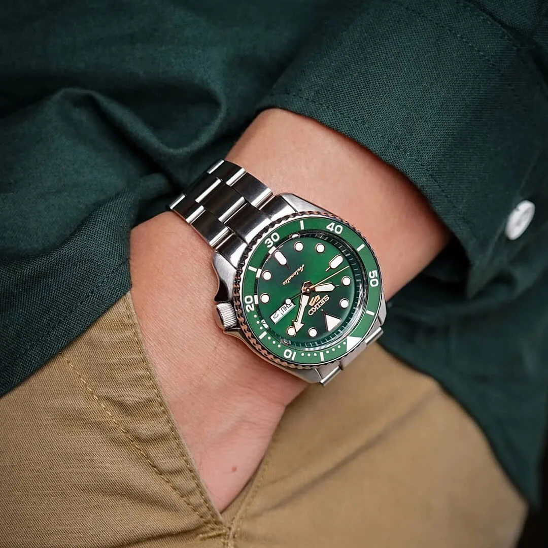 Reloj Seiko 5 Sports "Hulk" Automático SRPD63 Hombre - Análogo