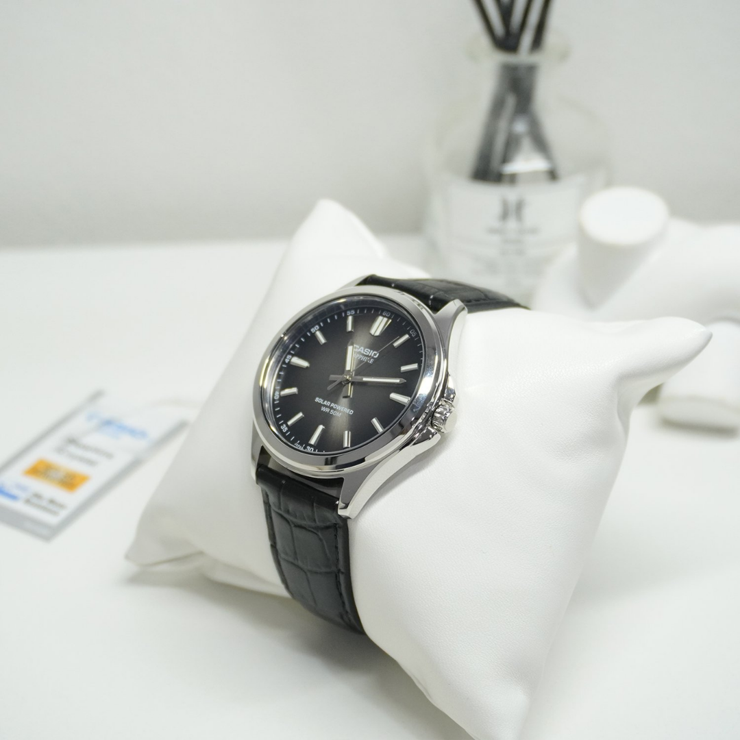 Reloj Casio Tough Solar MTS-RS100L-1A Cristal Zafiro Hombre - Análogo