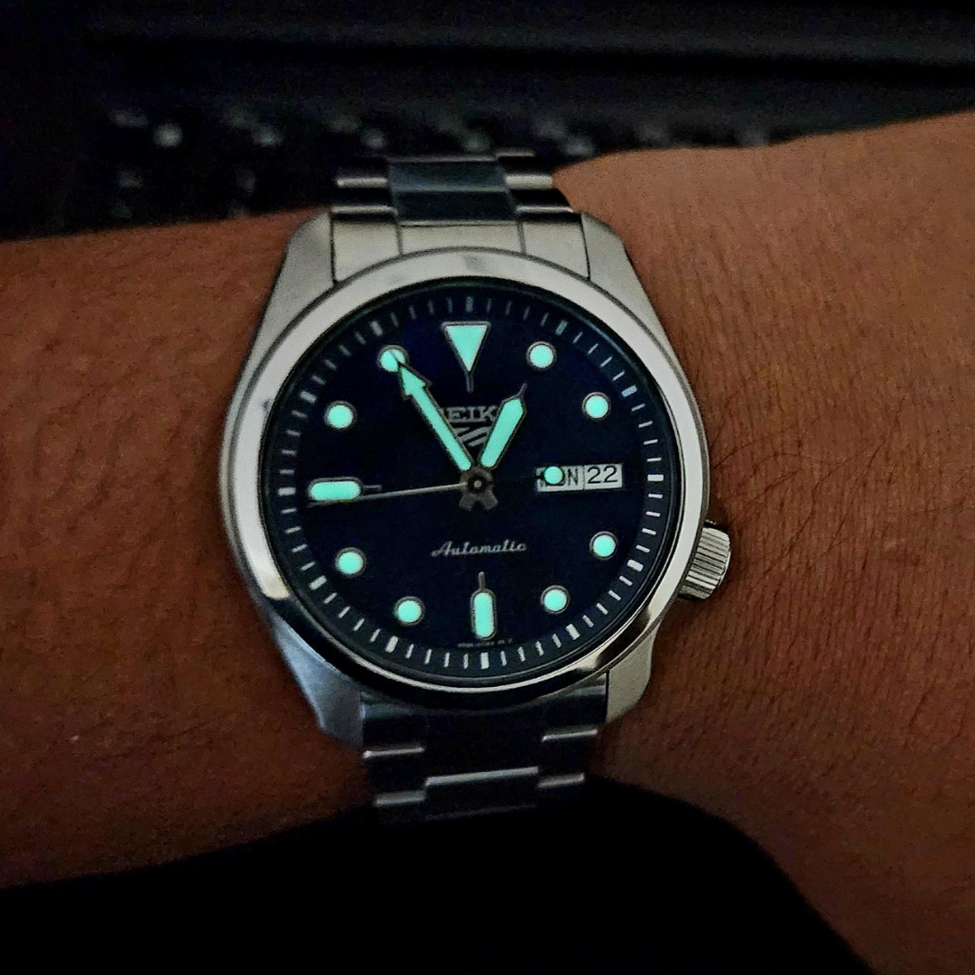 Reloj Seiko 5 Sports "DressKX" Automático SRPE53K1 Hombre - Análogo