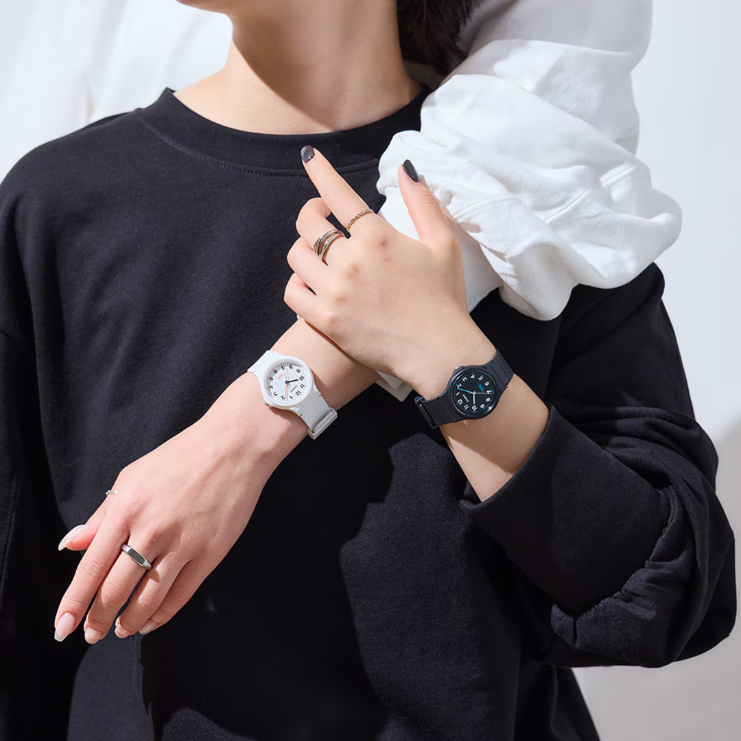 Reloj Casio LQ-24B-7B Mujer - Análogo
