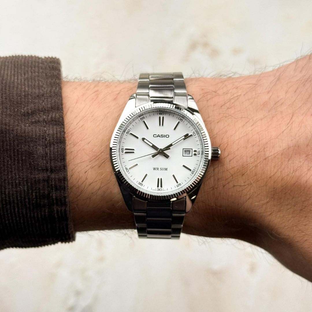 Reloj Casio UTP-1302PD-7AV Unisex 35mm - Análogo