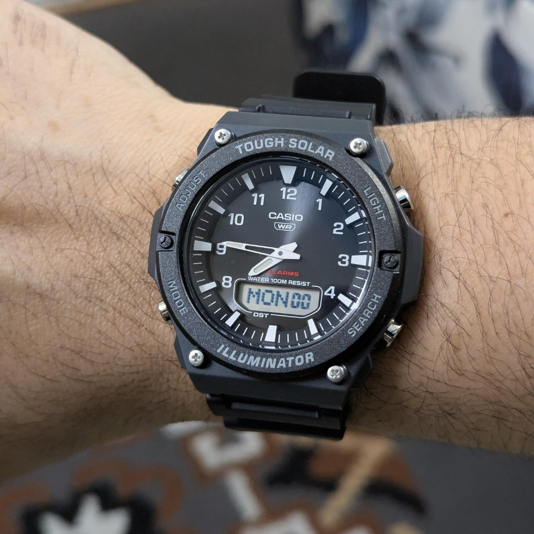 Reloj Casio Tough Solar AQ-S820W-1AV Hombre - Análogo Digital